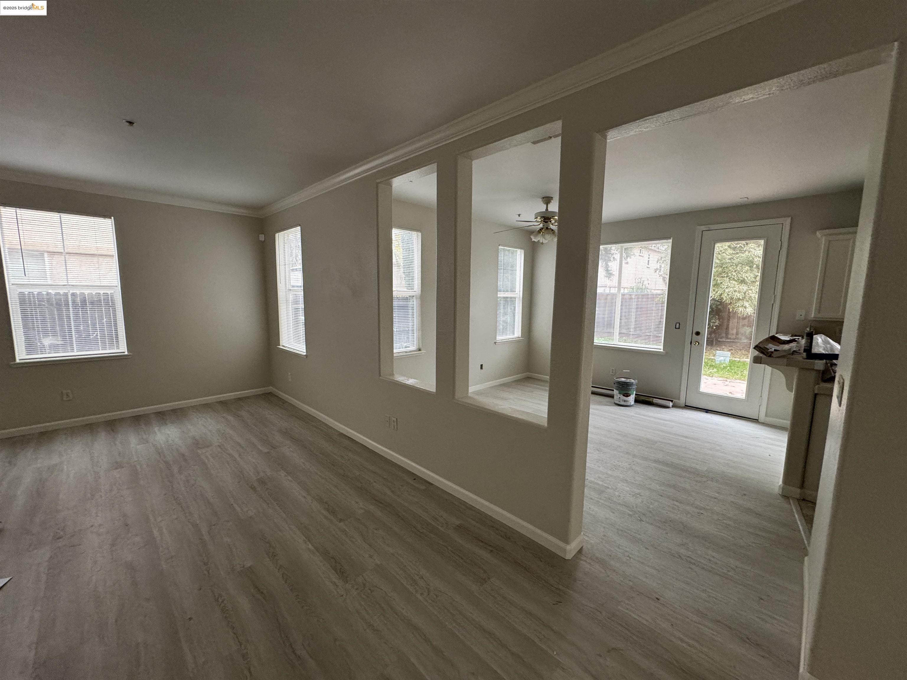 Brentwood Condo: 68 Lexington Court