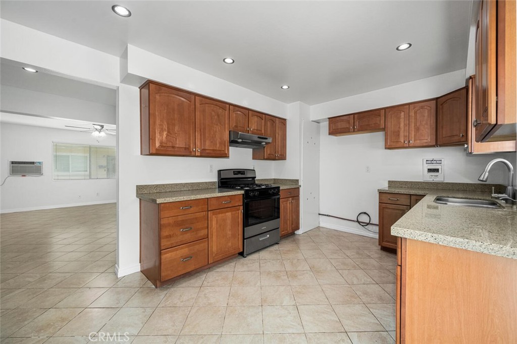 Buena Park Condo: 8798 Valley View Street