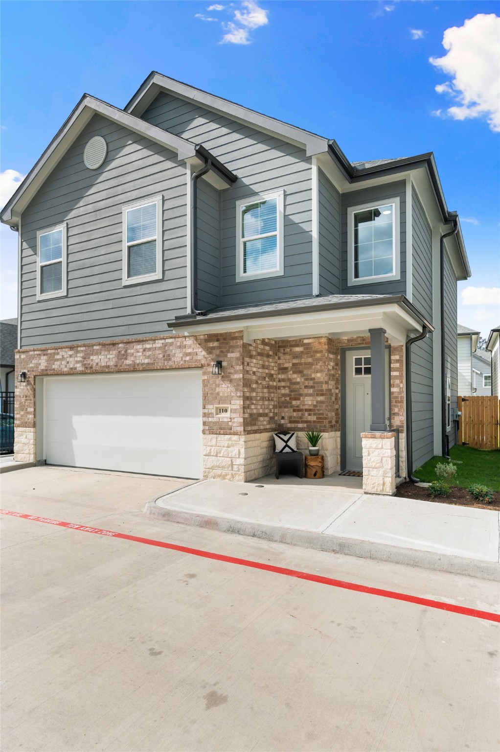 Spring Condo: 28328-225 Birnham Woods Drive