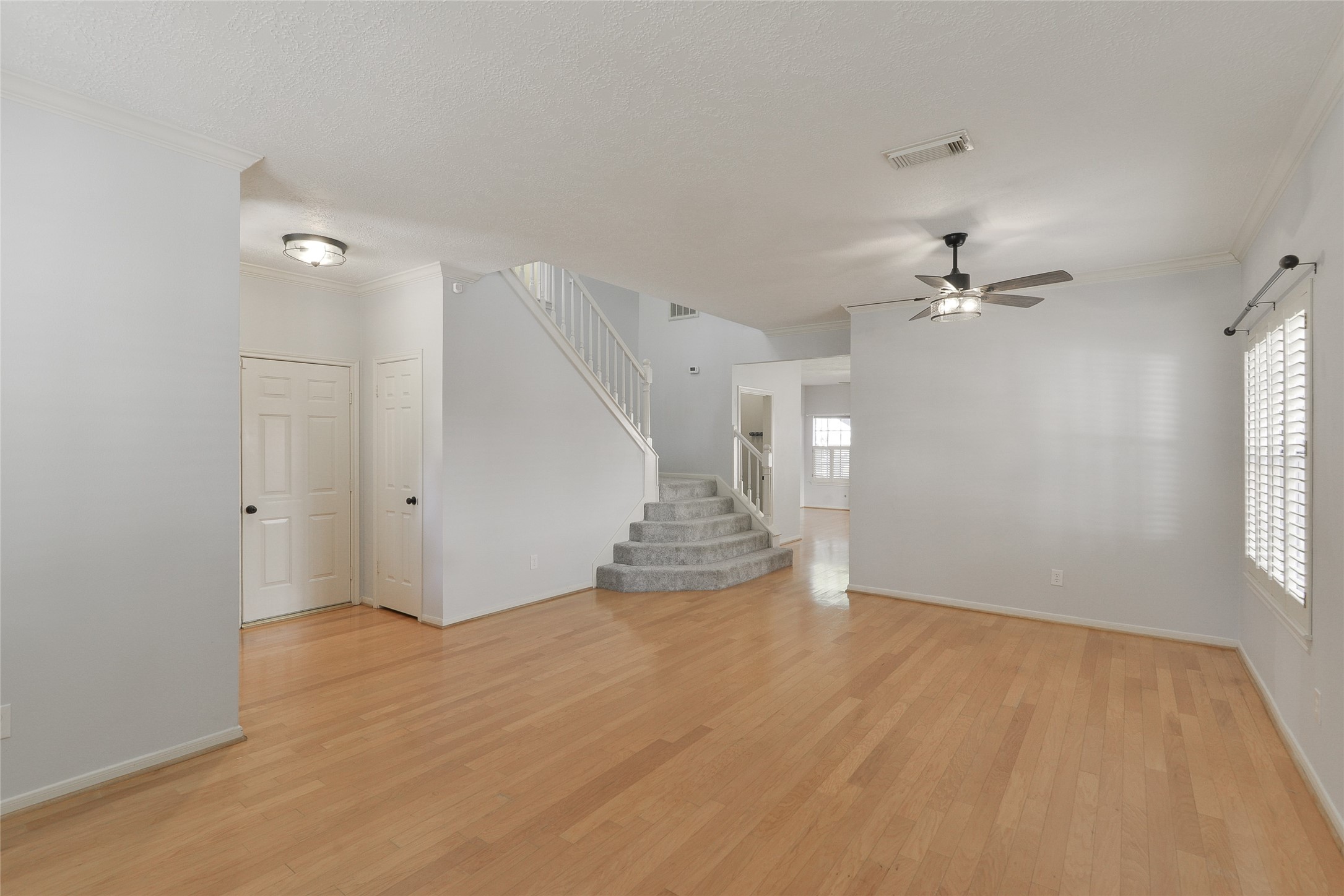 Houston Condo: 4527 Natural Bridge Drive