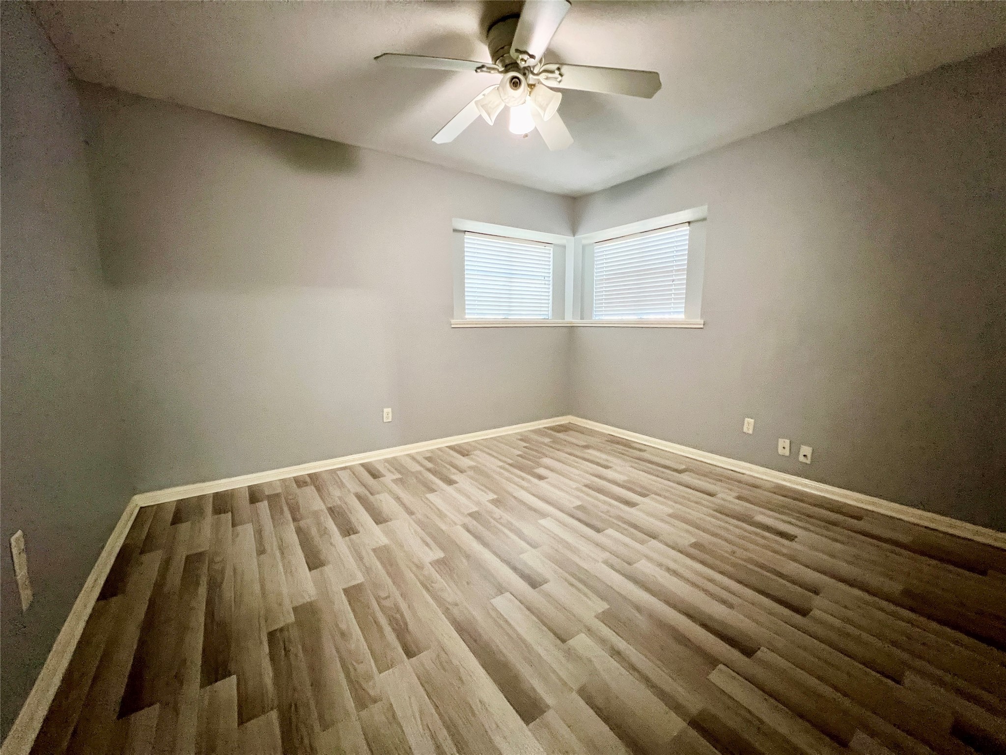 Spring Condo: 422 Gamewood Drive