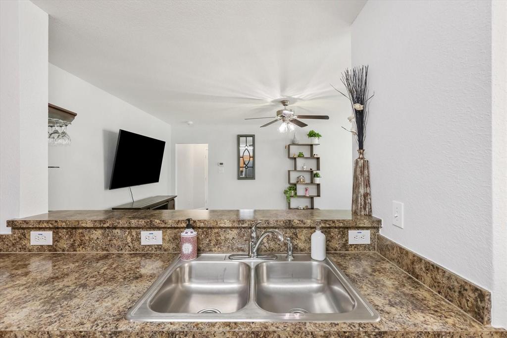 Fort Worth Condo: 10718 Edgewest Terrace