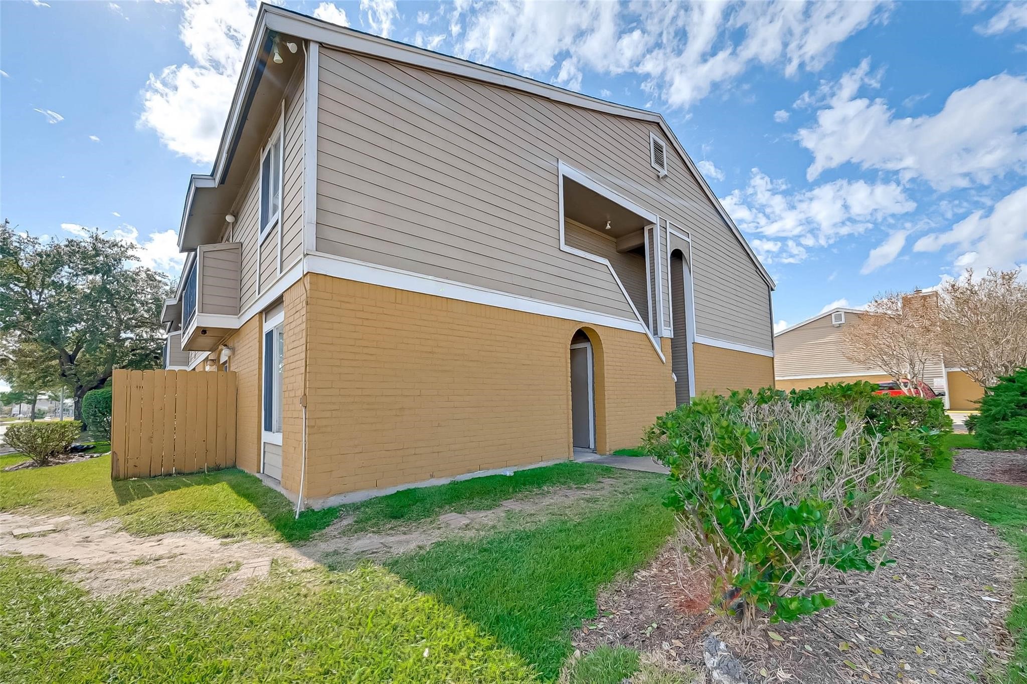 Houston Condo: 12507 Ashford Meadow Drive