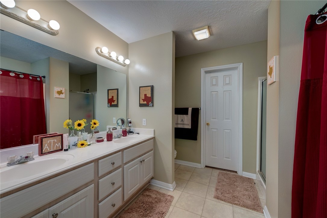 College Station Condo: 905 Lincoln Avenue