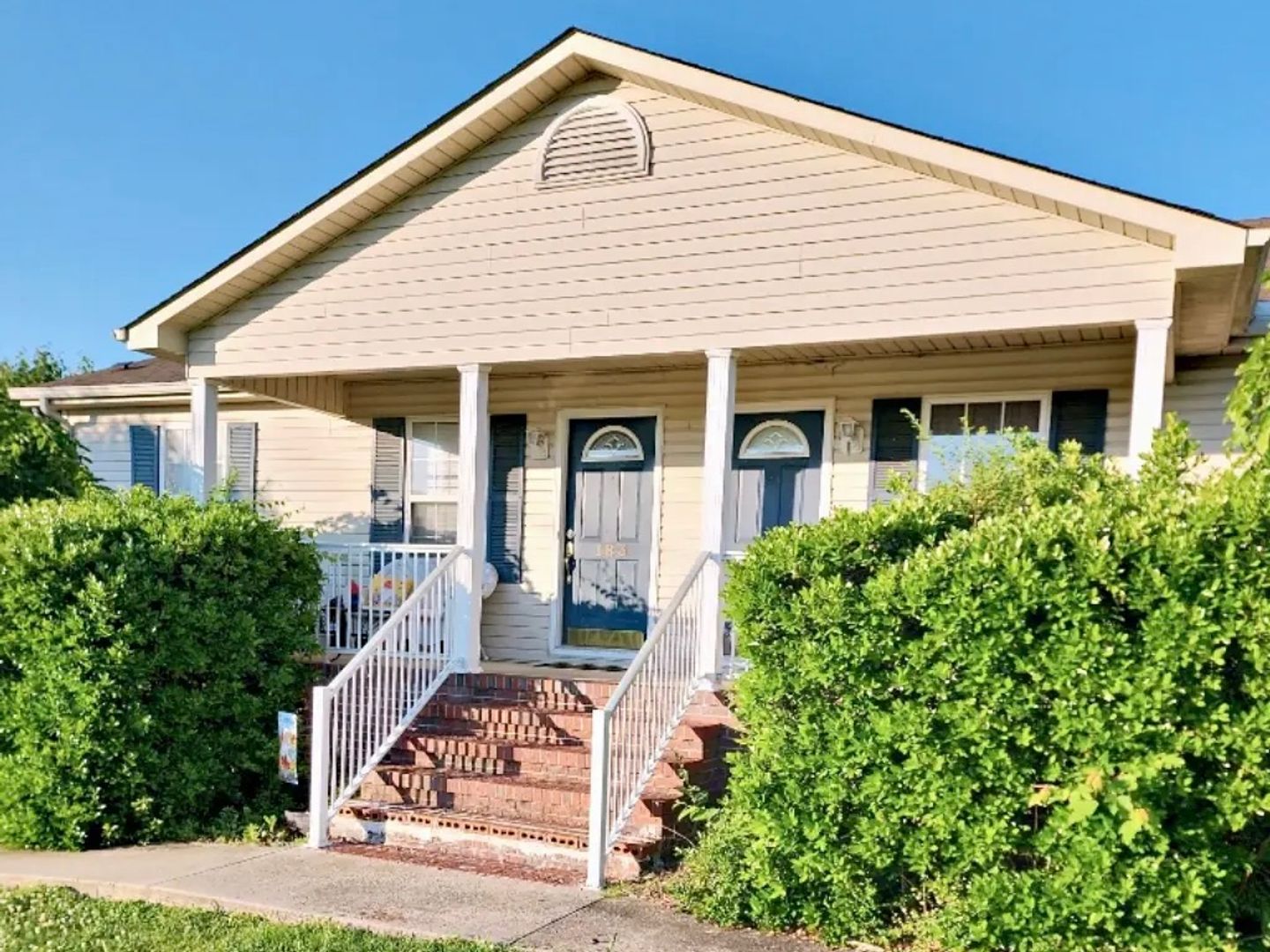 Mcminnville House: 183 Woodlee Ct