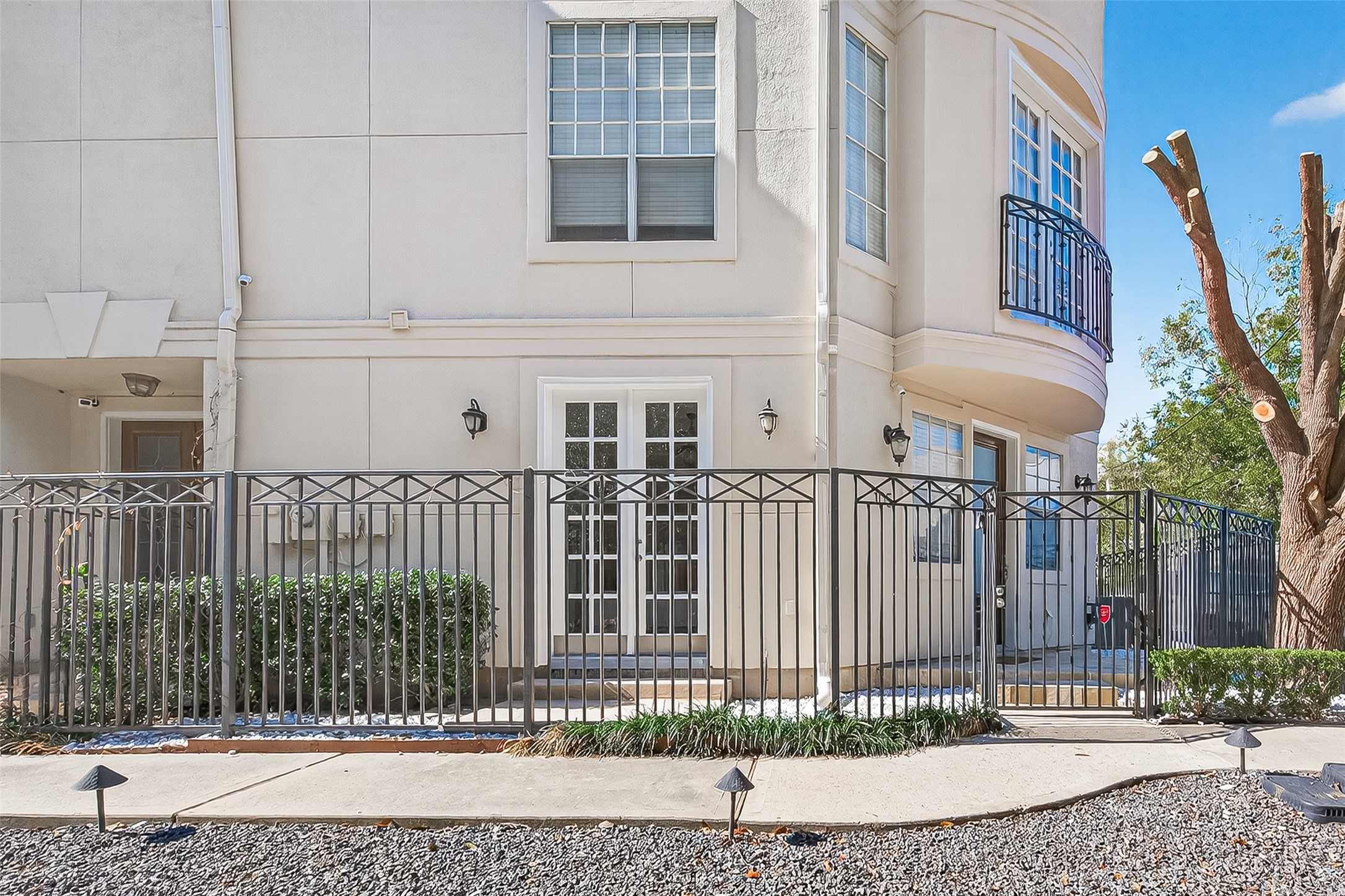 Houston Condo: 105 Detering Street