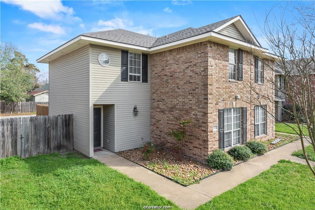 College Station Condo: 1225 Oney Hervey Drive