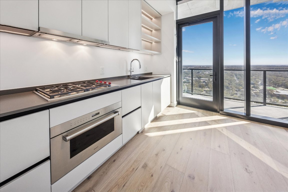 Austin Condo: 610 Davis Street