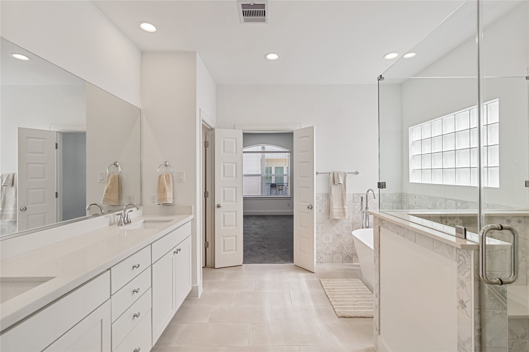 Houston Condo: 7702 West Side Villas Lane