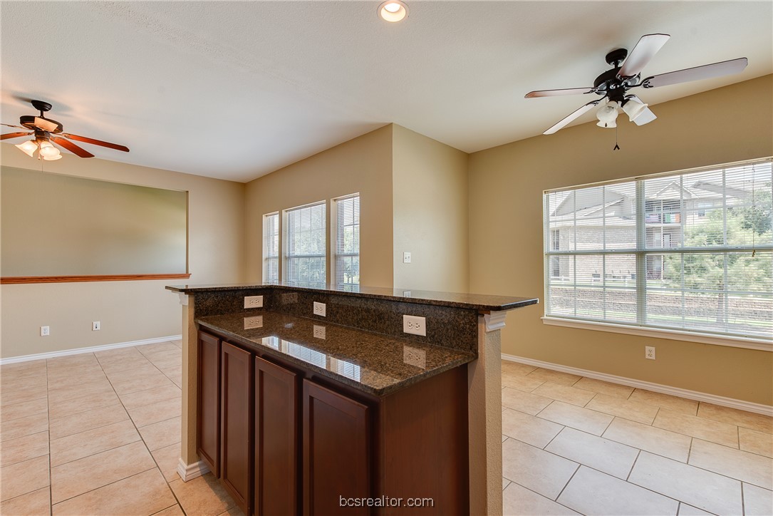 College Station Condo: 1811 George Bush Drive East
