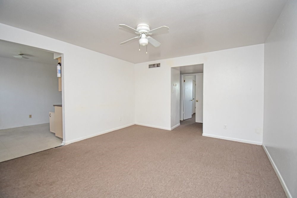 Bellville Condo: 20 South Mechanic Street