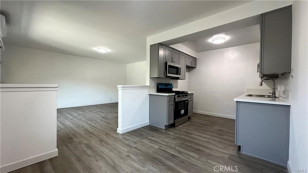 Alhambra Condo: 512 North Marguerita Avenue