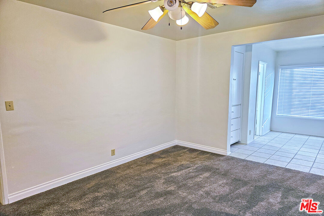 Burbank Condo: 9966 Glencrest Circle