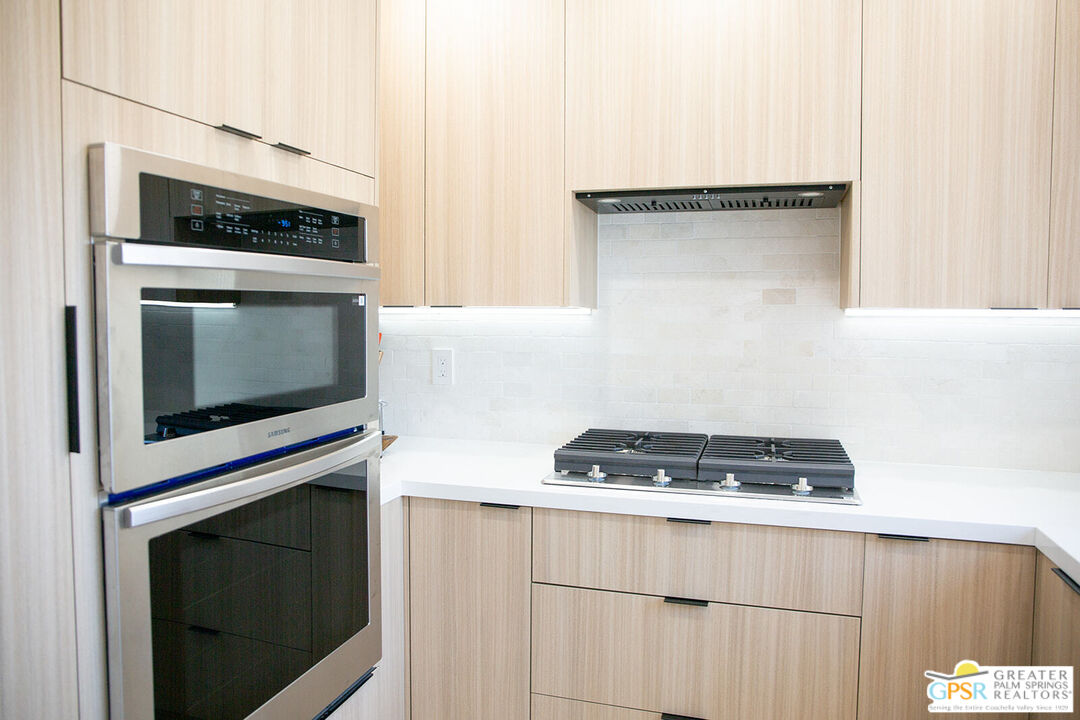 Palm Desert Condo: 48940 Desert Flower Drive