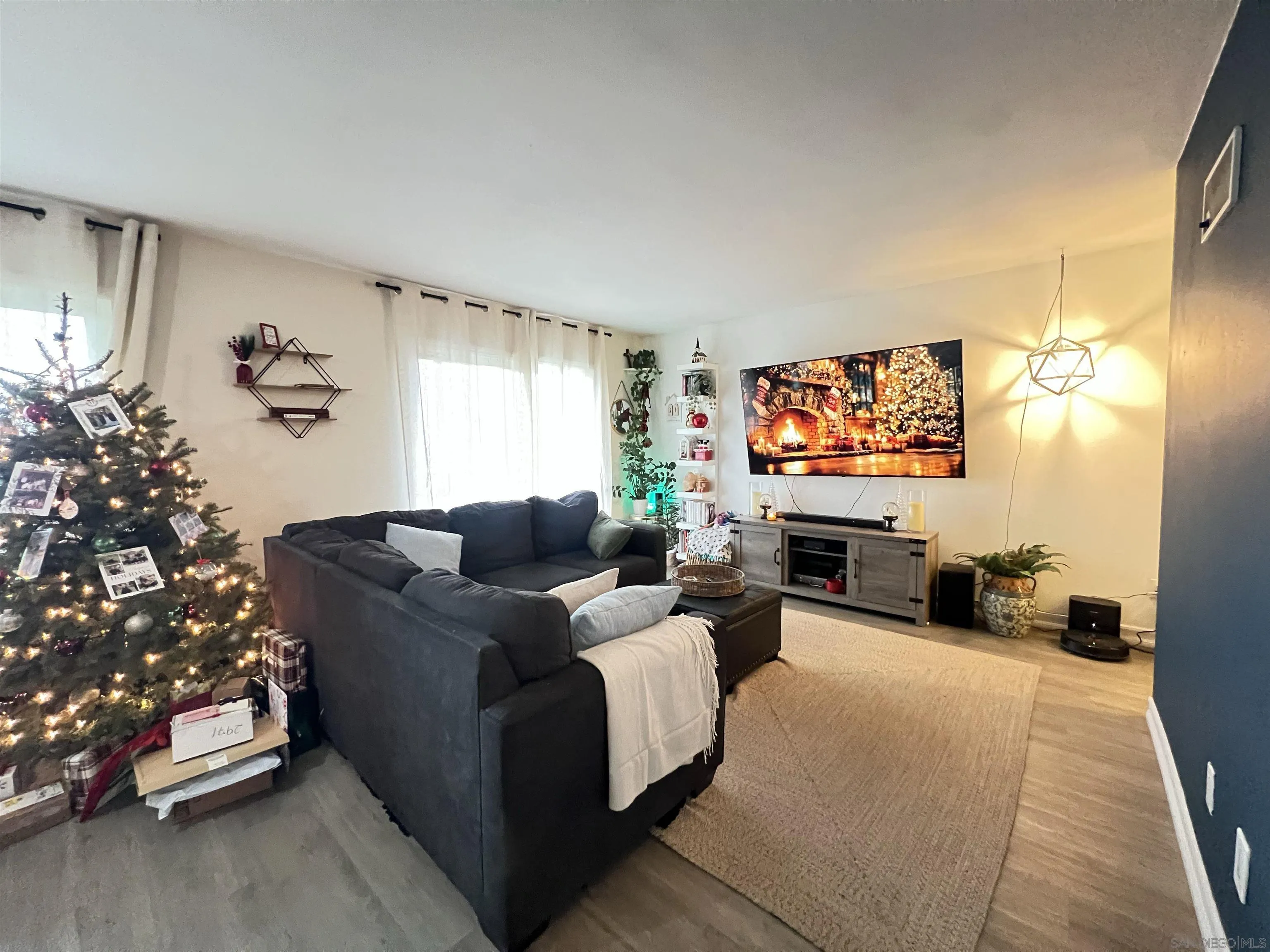 San Diego Condo: 2971 Cowley Way