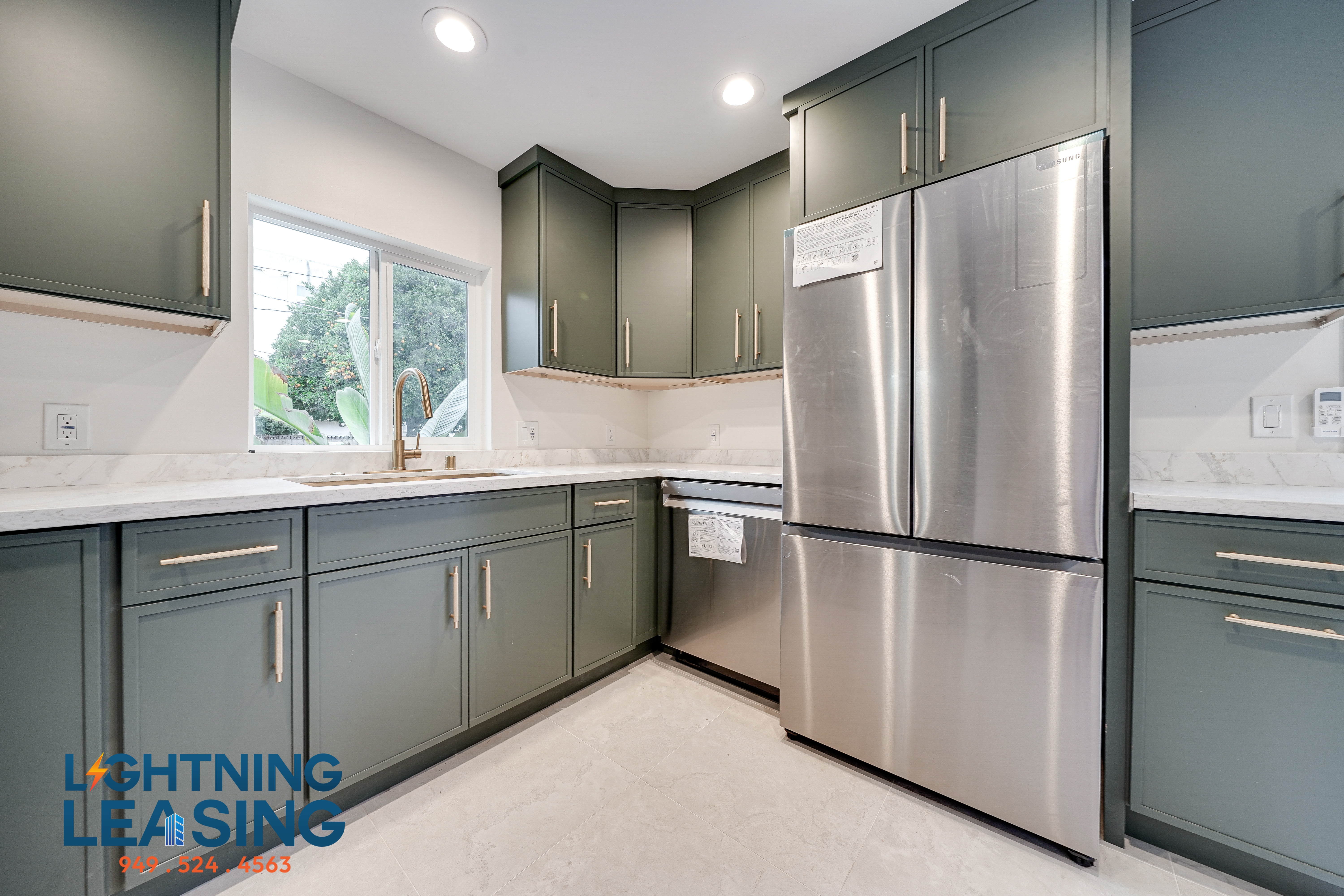 Valley Village Condo: 5620 1/2 Radford Ave