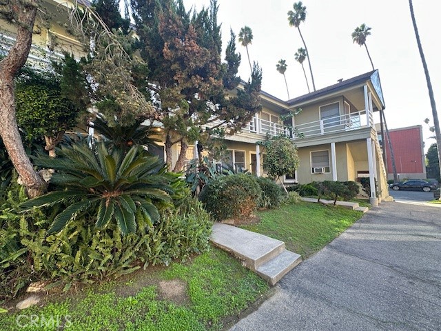 Los Angeles Condo: 970 Elden Avenue