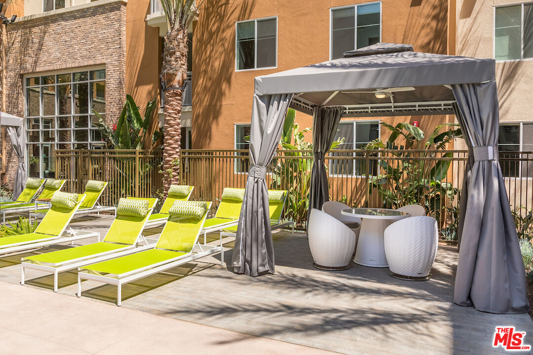 Huntington Beach Condo: 7290 Edinger Avenue