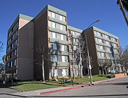 Van Nuys Condo: 15211 Sherman Way