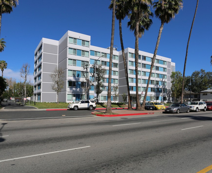 Van Nuys Condo: 15211 Sherman Way