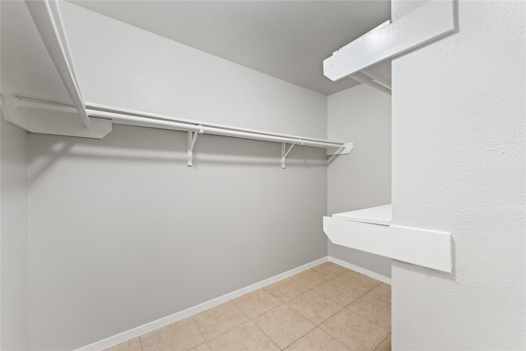 Houston Condo: 10746 Staghill Drive