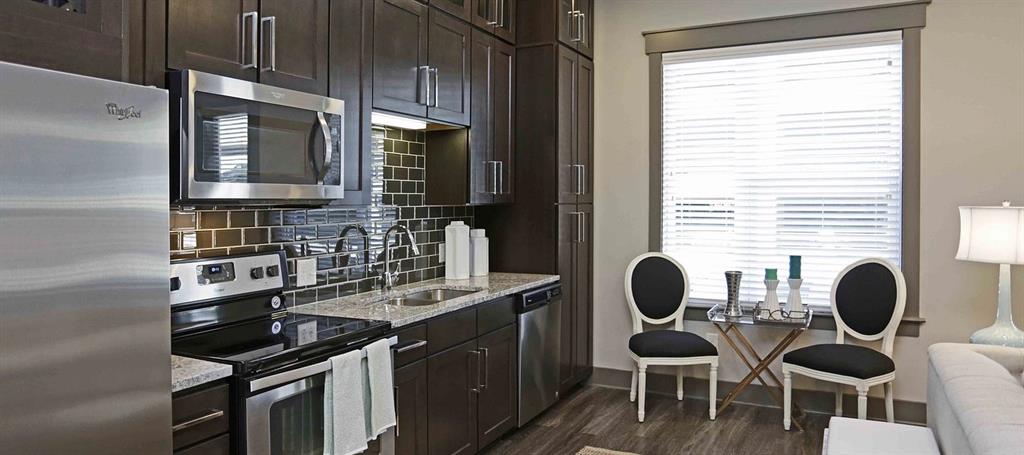 Dallas Condo: 8110 Park Lane