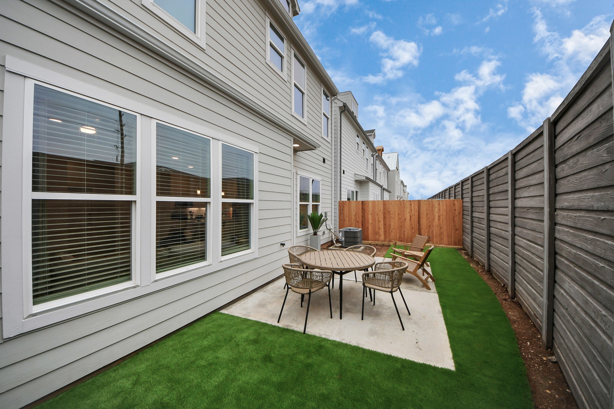 Richmond Condo: 22014 Lesley Grove Lane