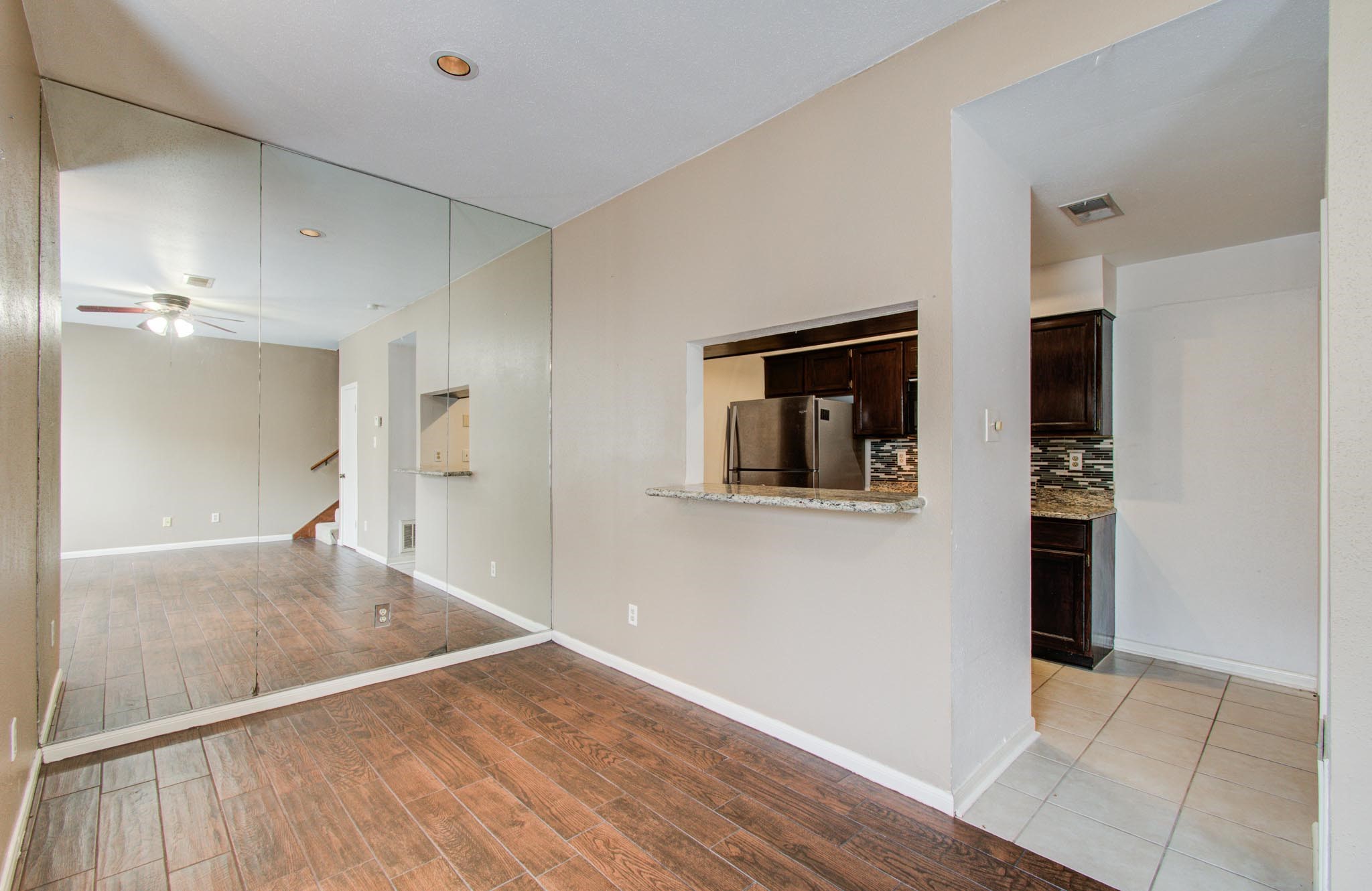 Houston Condo: 8299 Cambridge Street