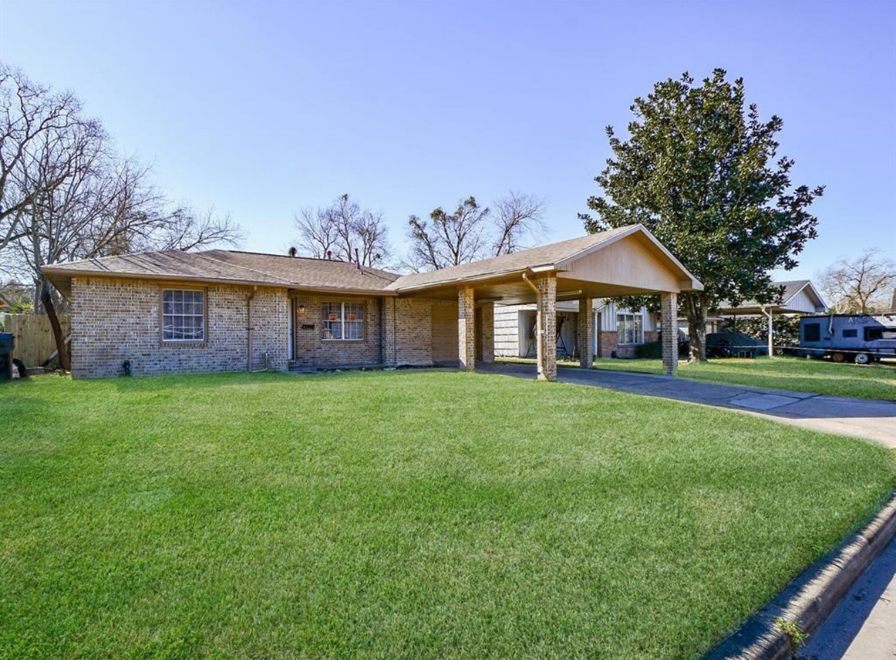 Houston Condo: 5510 Ricky Street