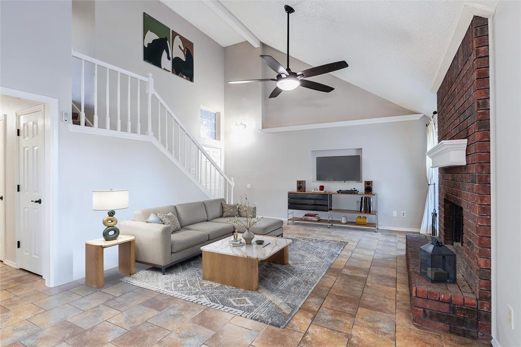 Keller Condo: 2123 Ridgecliff Drive