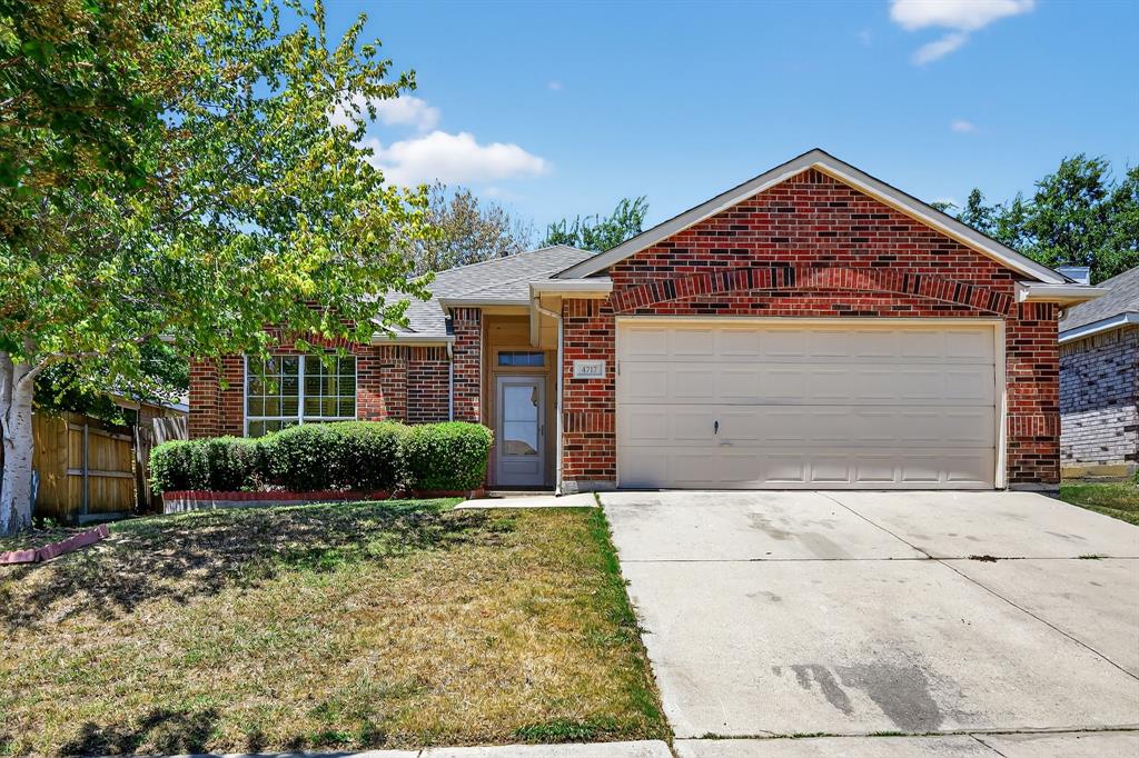 Fort Worth Condo: 4717 Barnhill Lane