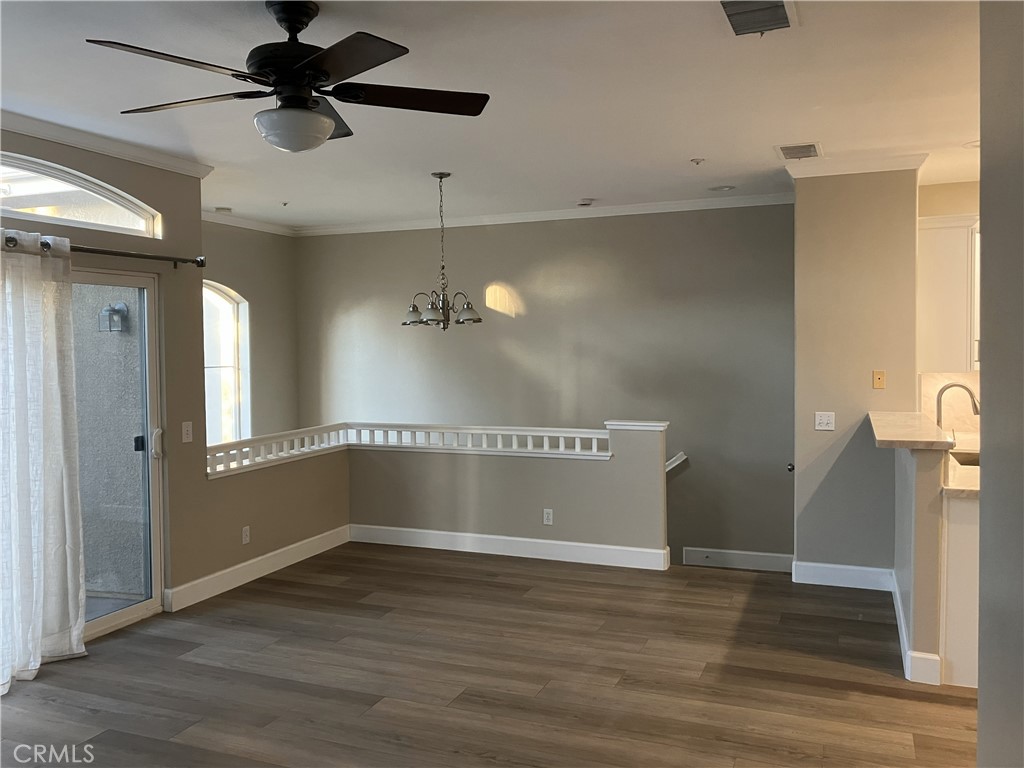 Rancho Santa Margarita Condo: 37 Vía Barcelona