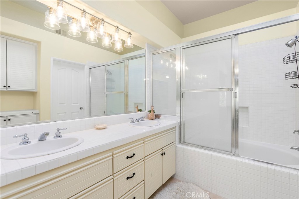 Rancho Santa Margarita Condo: 134 Encantado