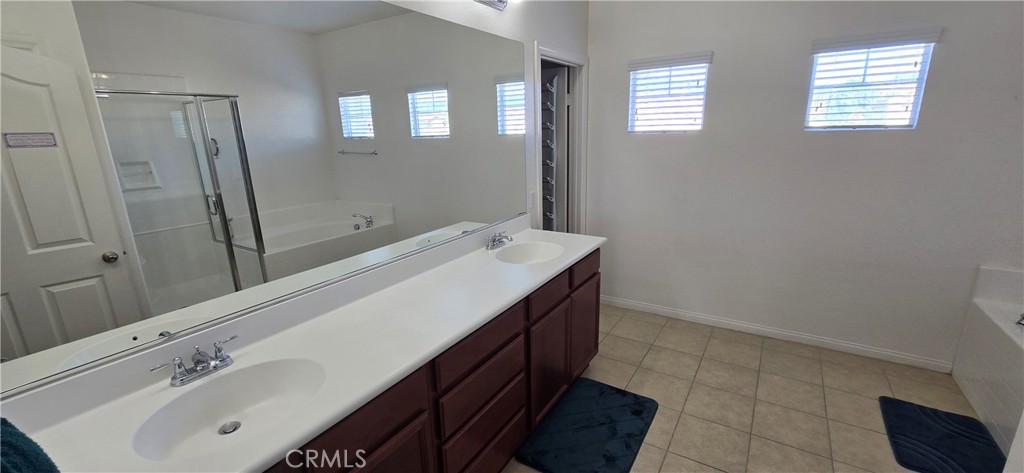 Fontana Condo: 16225 Soapberry Lane