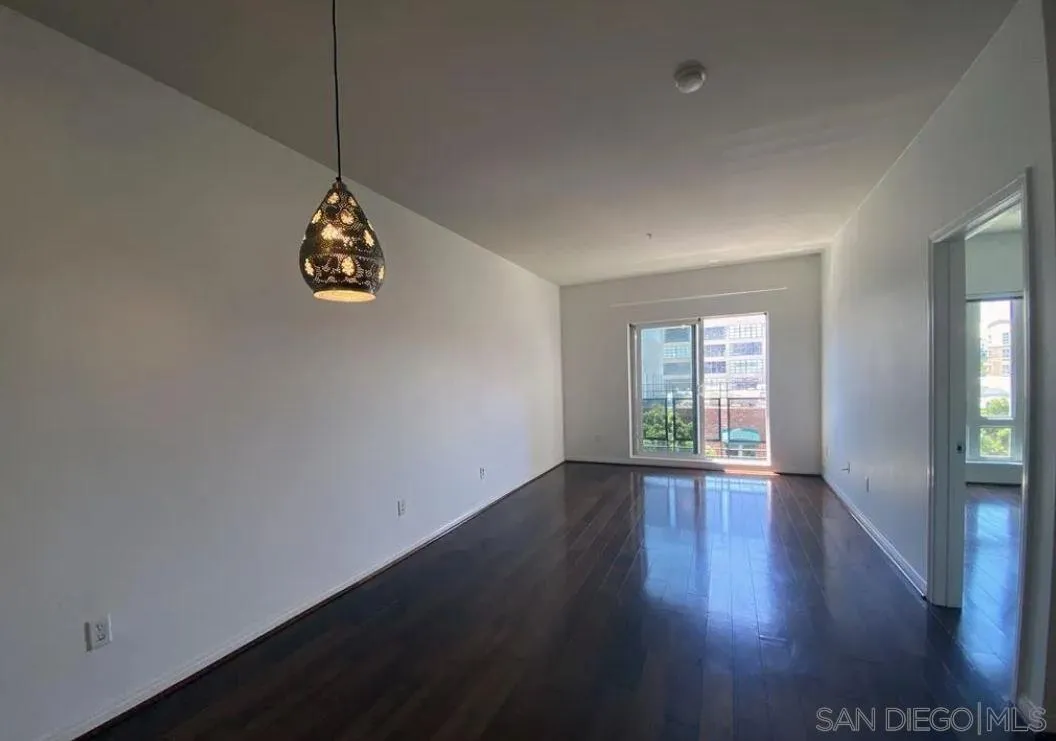 San Diego Condo: 450 J Street