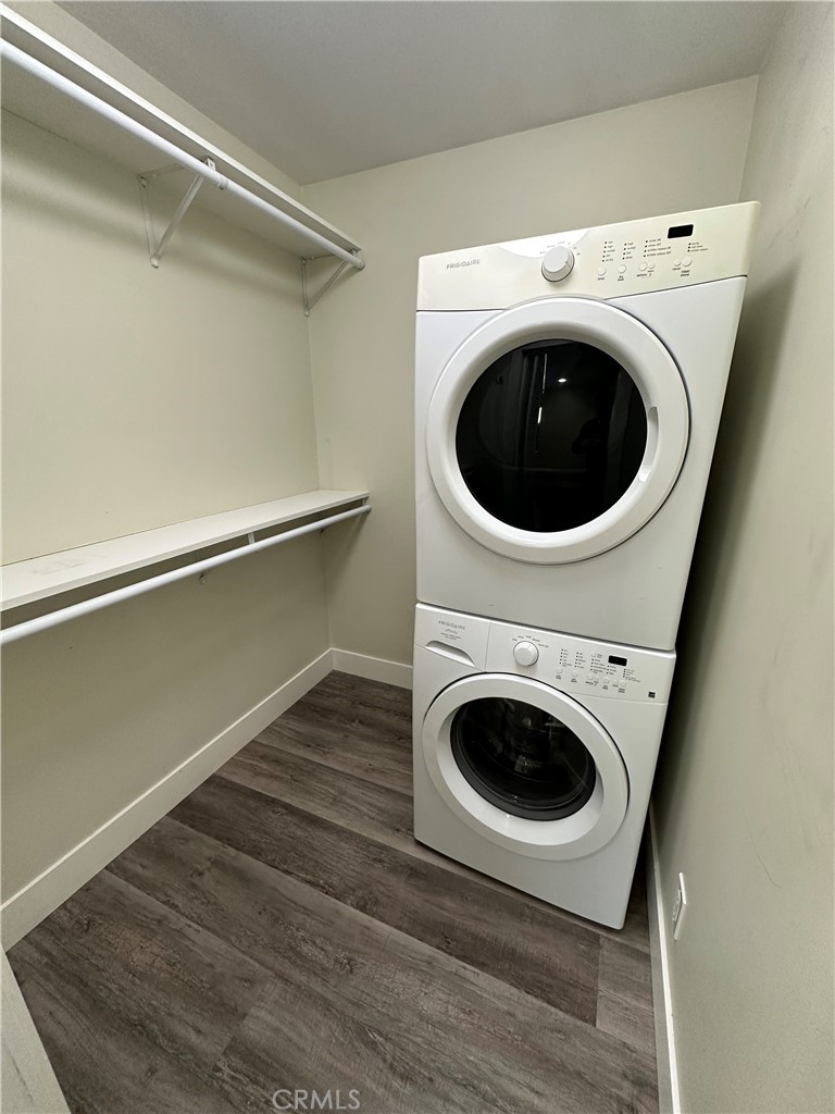 Altadena Condo: 2155 Summit Avenue