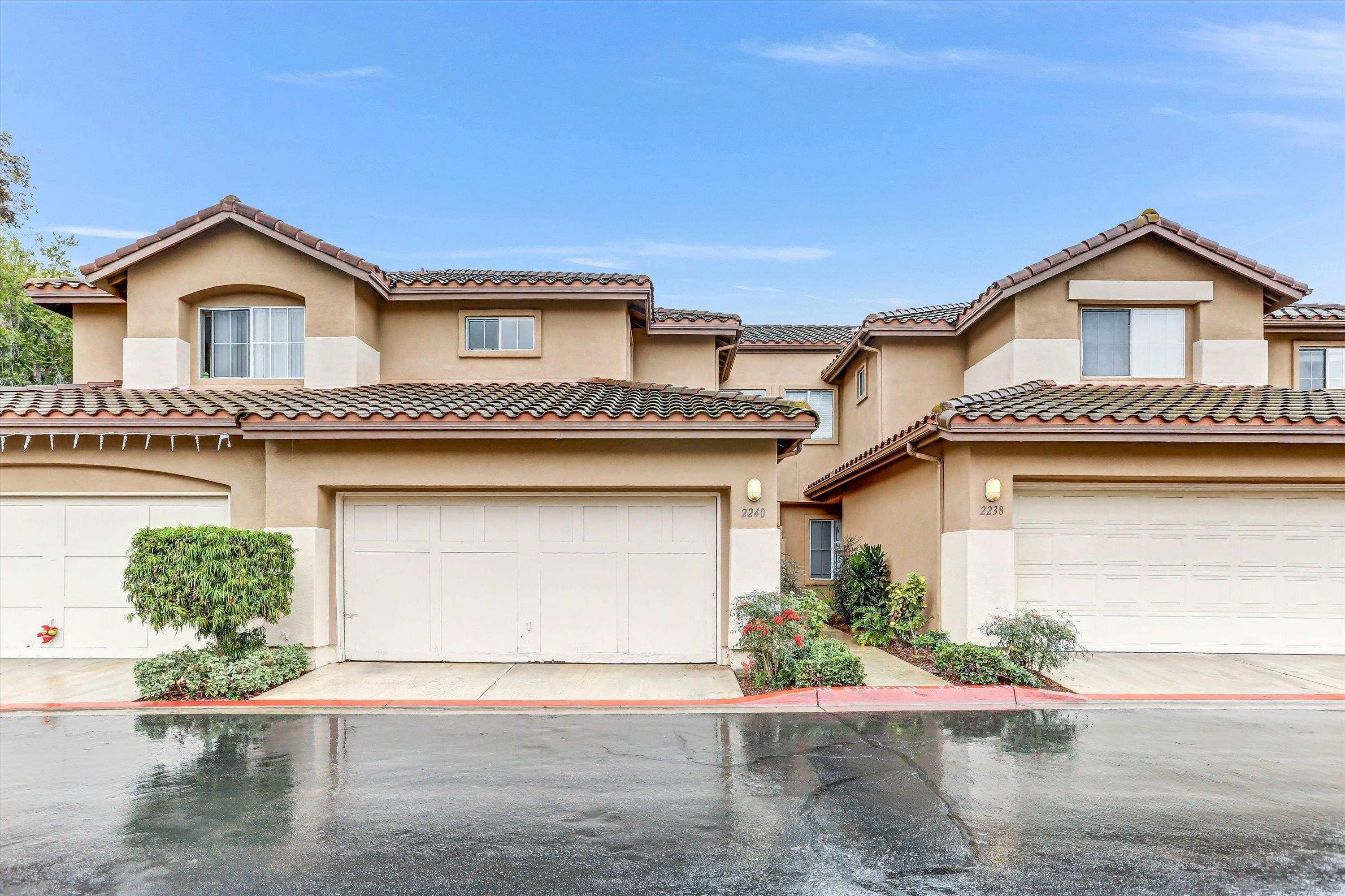 Chula Vista Condo: 2240 Lago Ventana