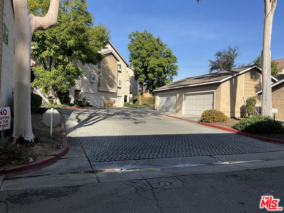Pomona Condo: 2410 North Towne Avenue