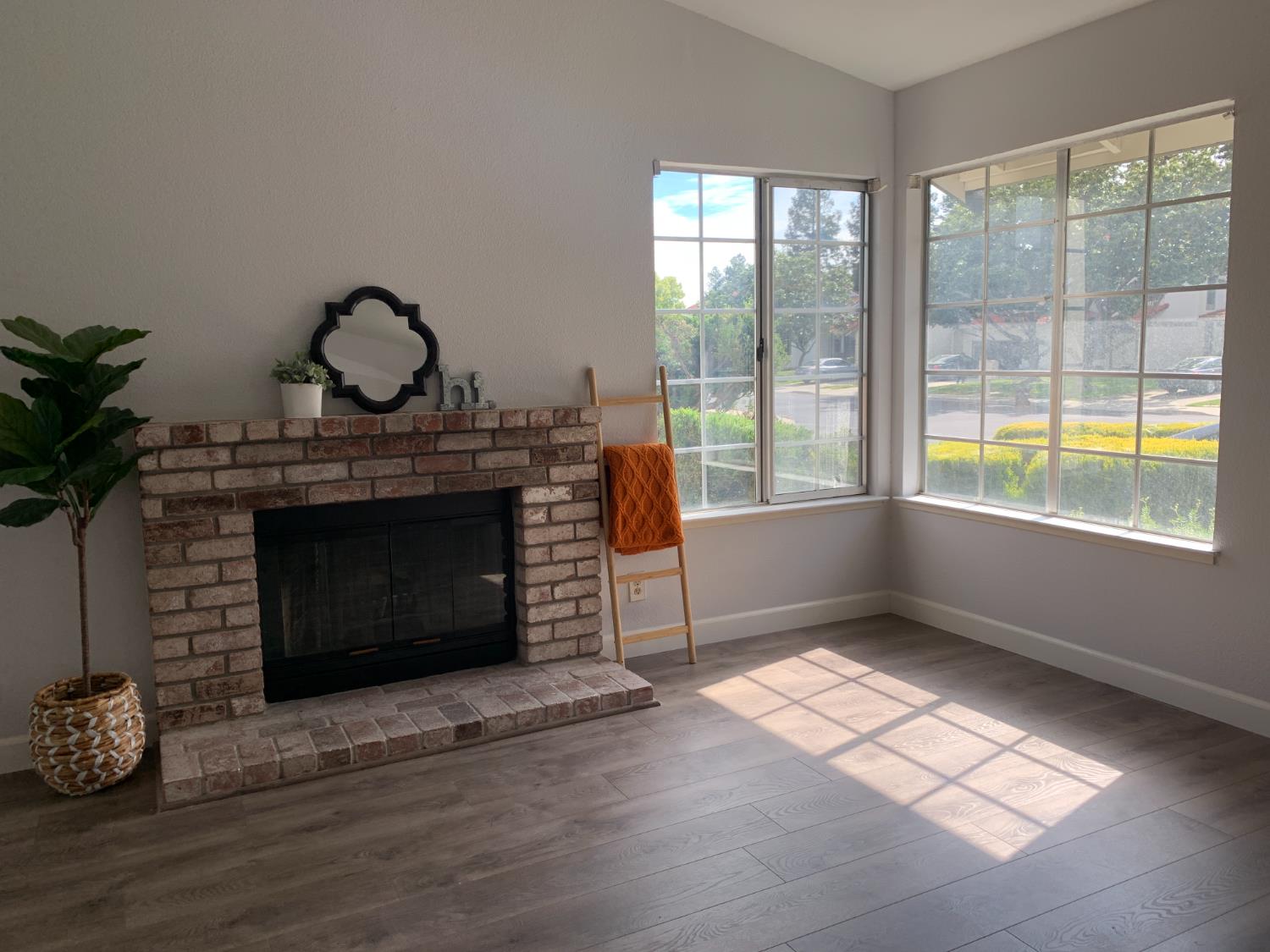 Livermore Condo: 593 Andrea Circle