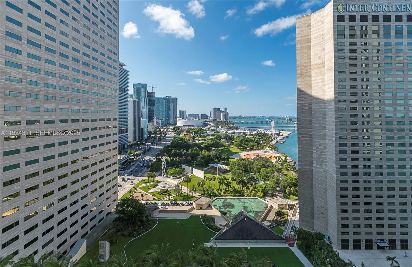 Miami Condo: 325 South Biscayne Boulevard