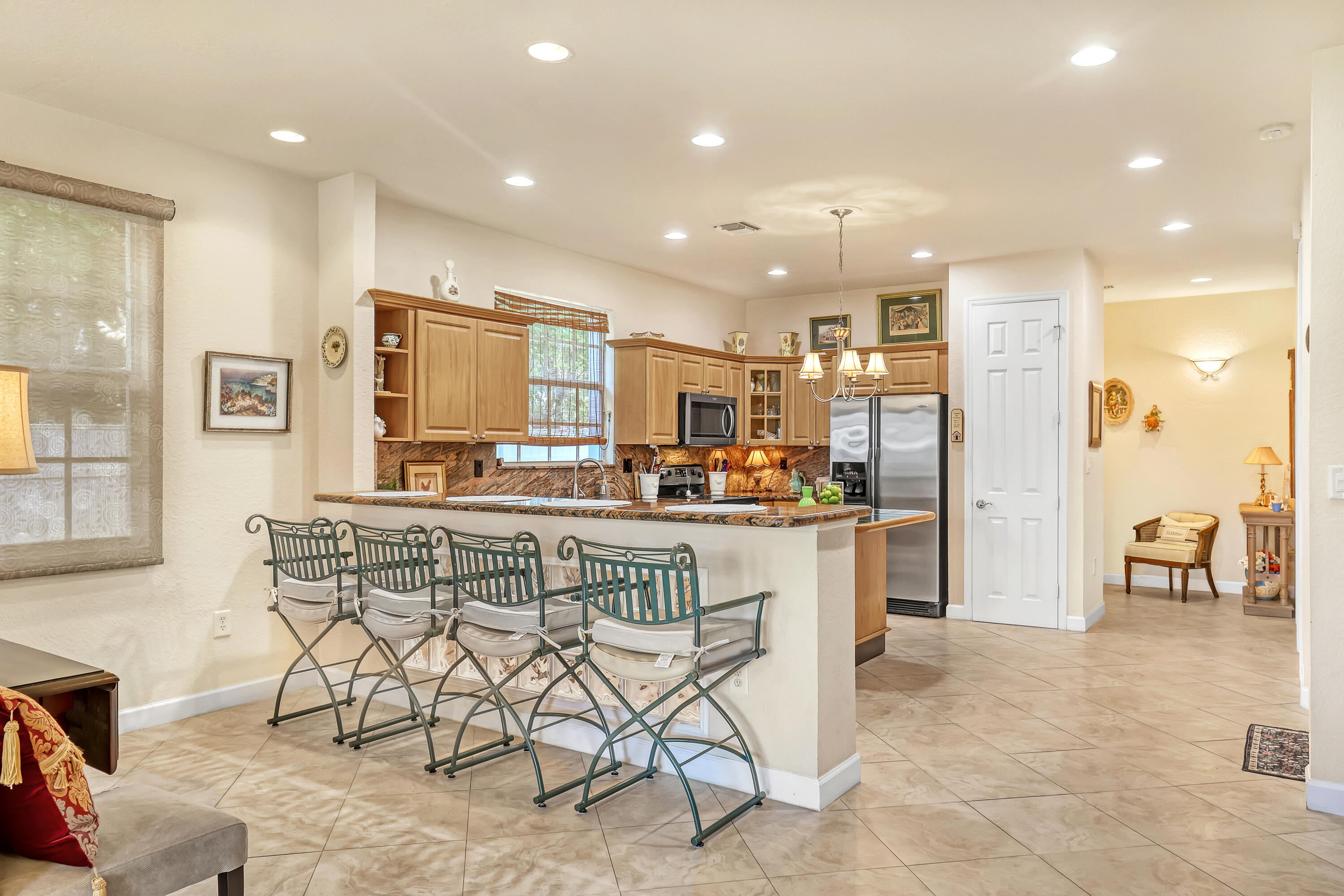 Pompano Beach Condo: 2560 Northeast 11th Street