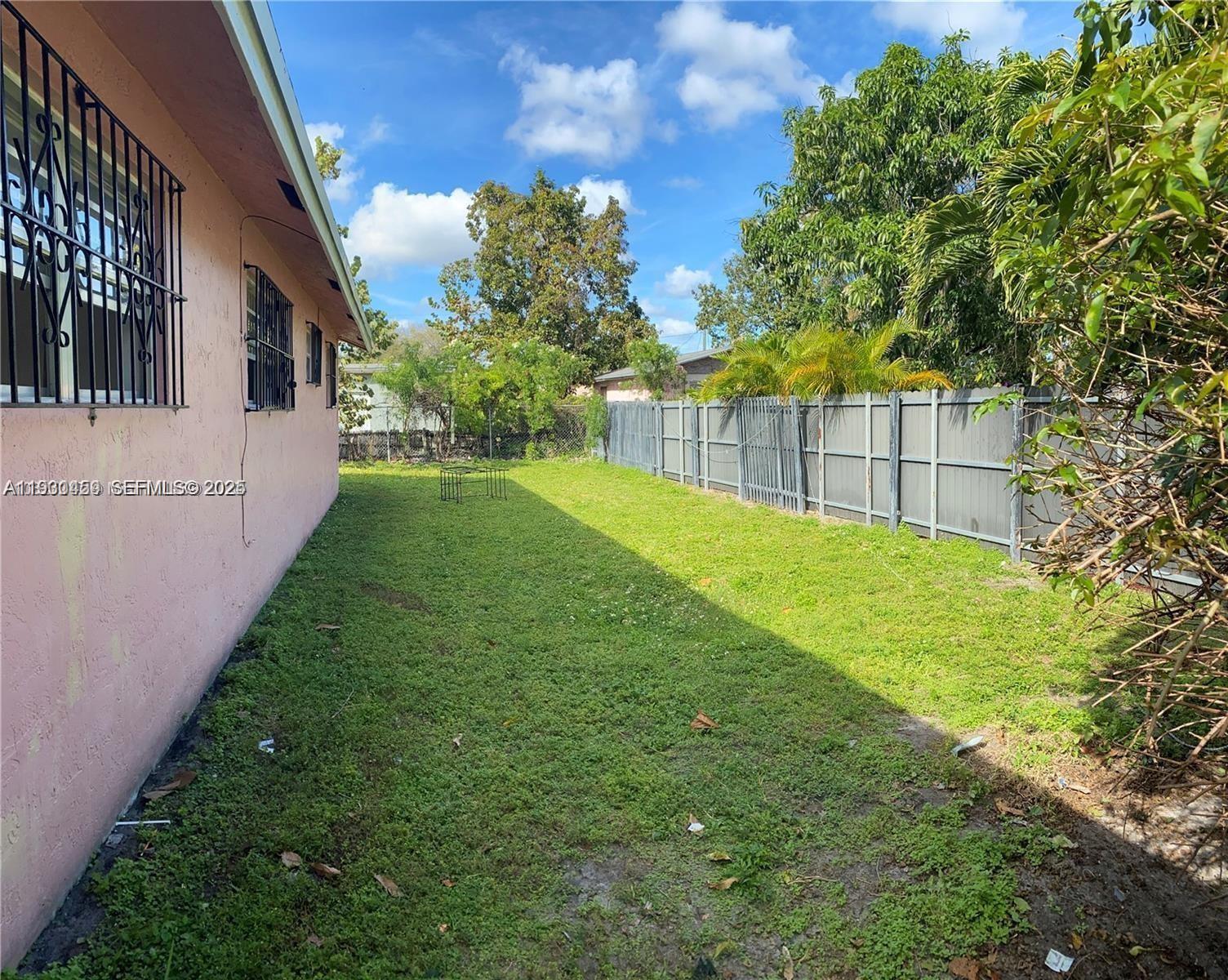 Miami Condo: 2175 Northwest 104th Street