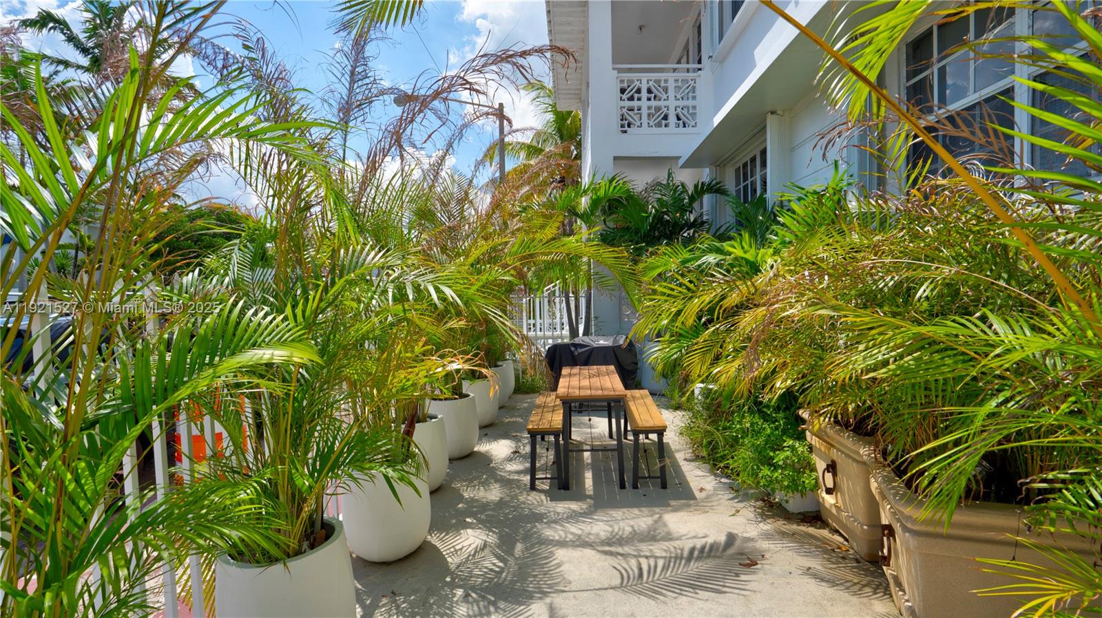 Miami Beach Condo: 7611 Harding Avenue