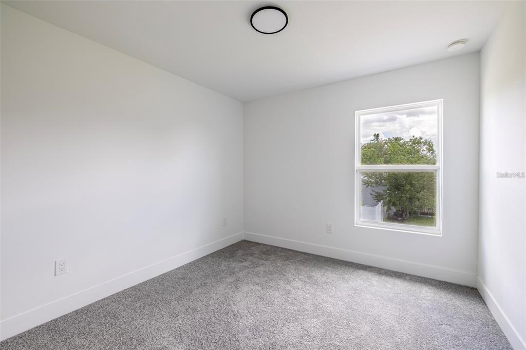 Davenport Condo: 2057 Barroso