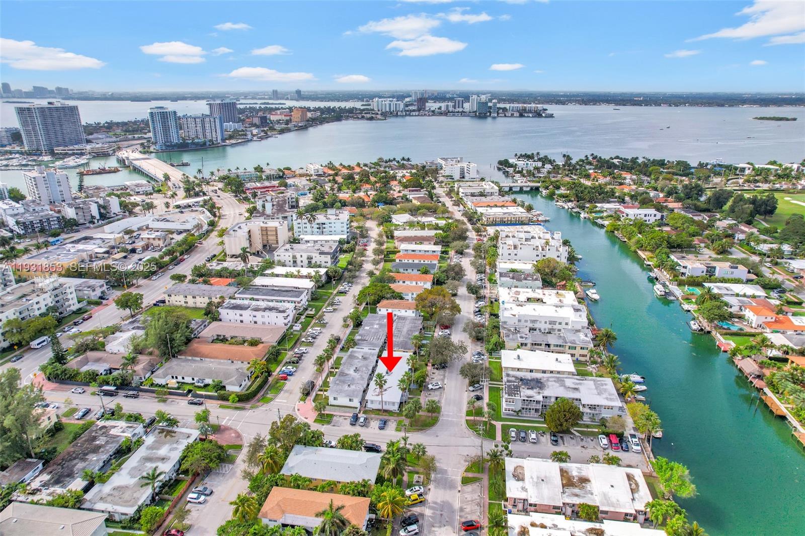 Miami Beach Condo: 1900 Calais Drive