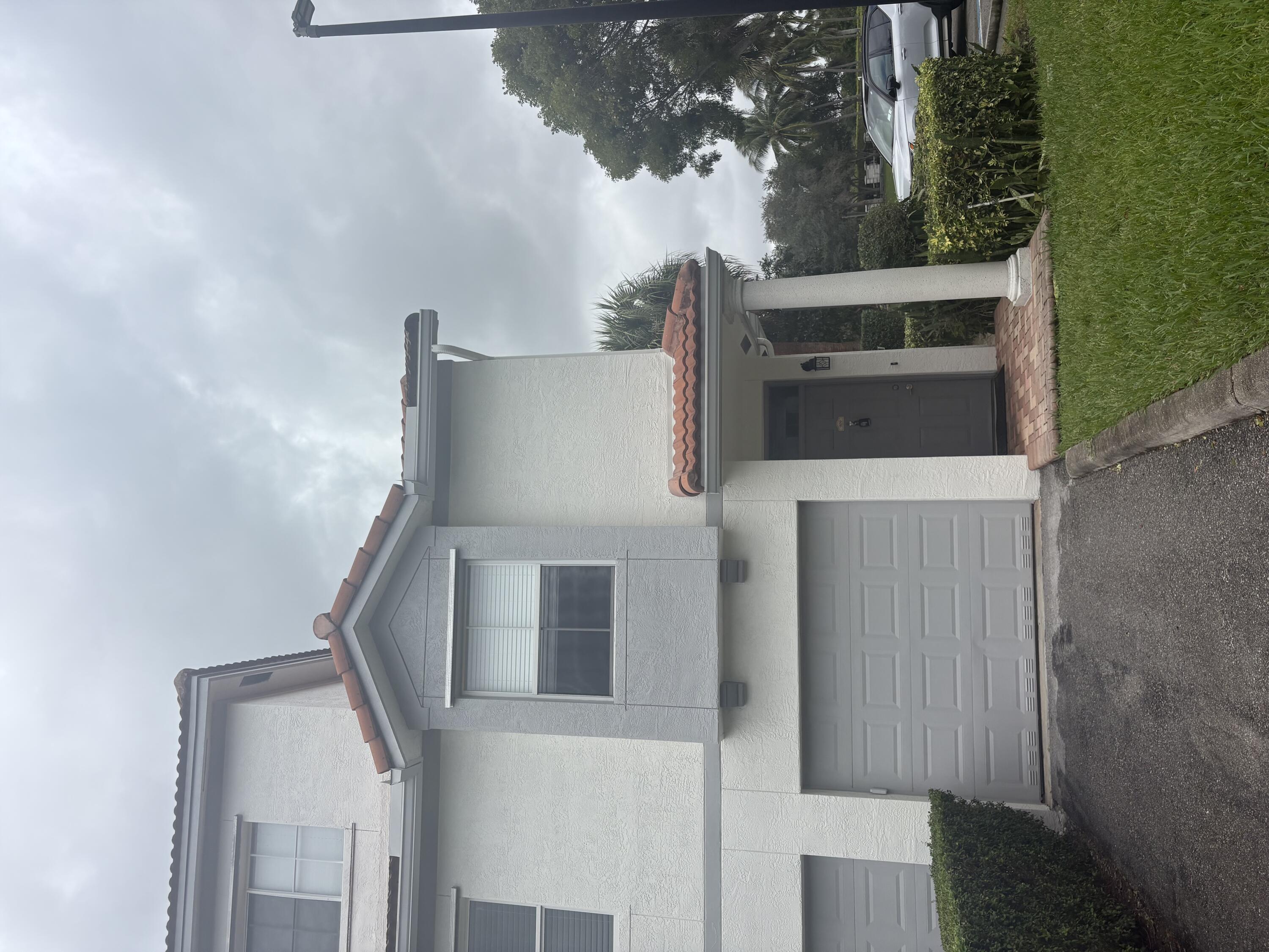 Delray Beach Condo: 2026 Alta Meadows Lane