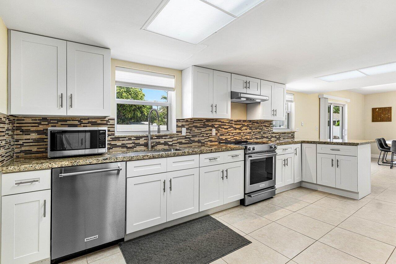 Delray Beach Condo: 123 Northwest 6th Avenue