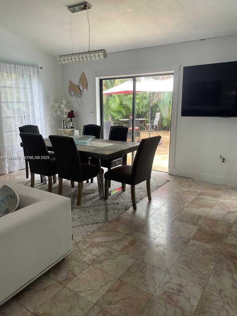 Miami Condo: 13424 Southwest 90th Terrace