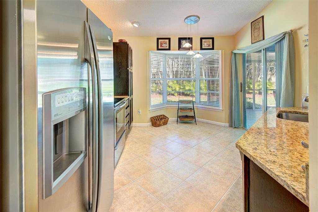 Royal Palm Beach Condo: 114 Sand Pine Way