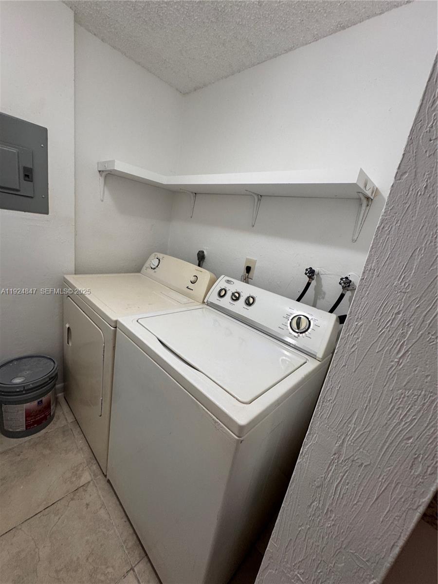 Miramar Condo: 3625 Southwest 70th Avenue